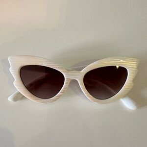 Água Bentida Sunglasses